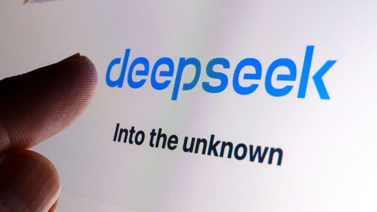 AI Tricksters Spin Up Fake DeepSeek Sites to Steal Crypto